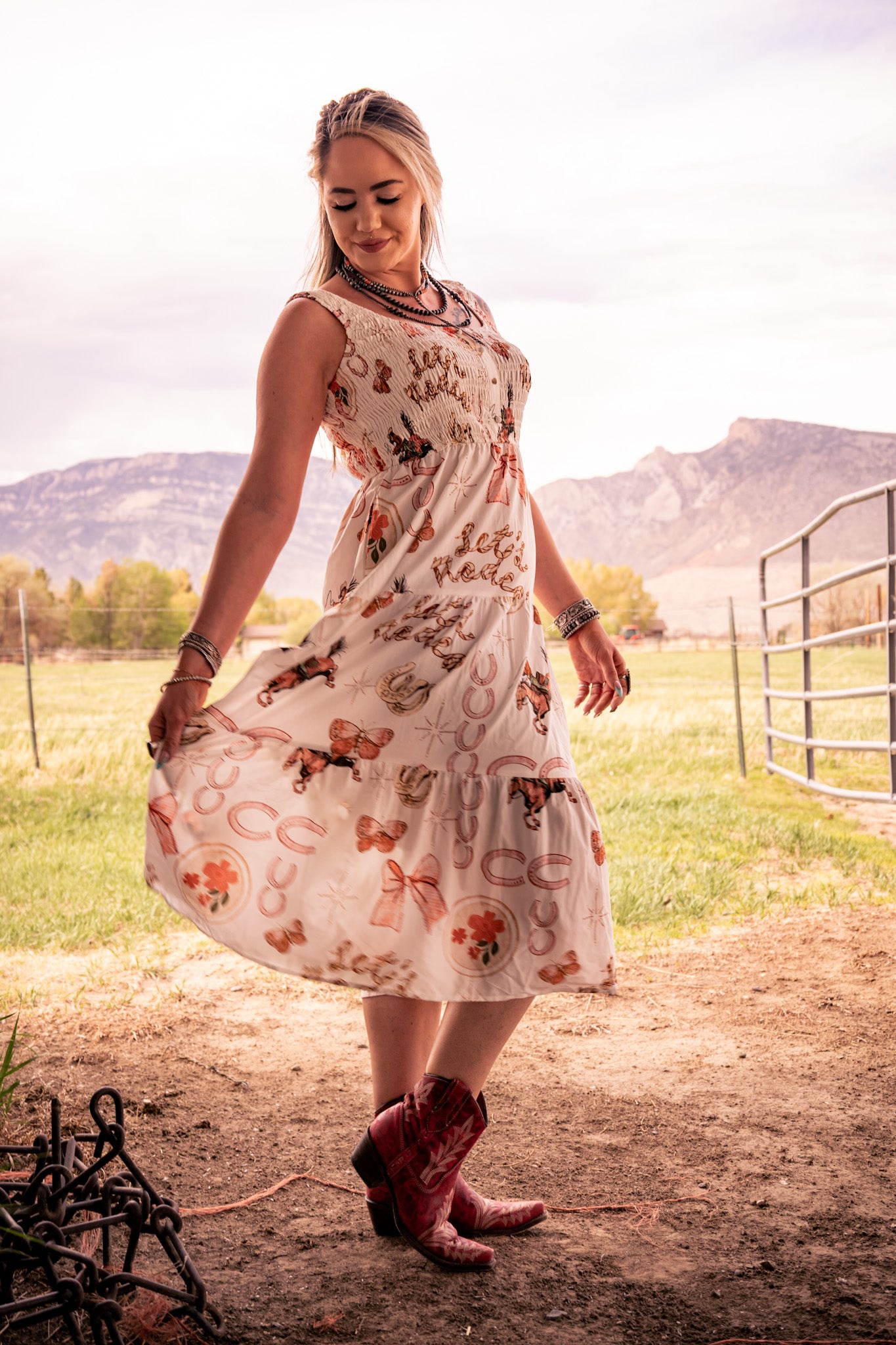 Horseshoes U Neck Sleevless Smocked Bodice Shift Midi Dress