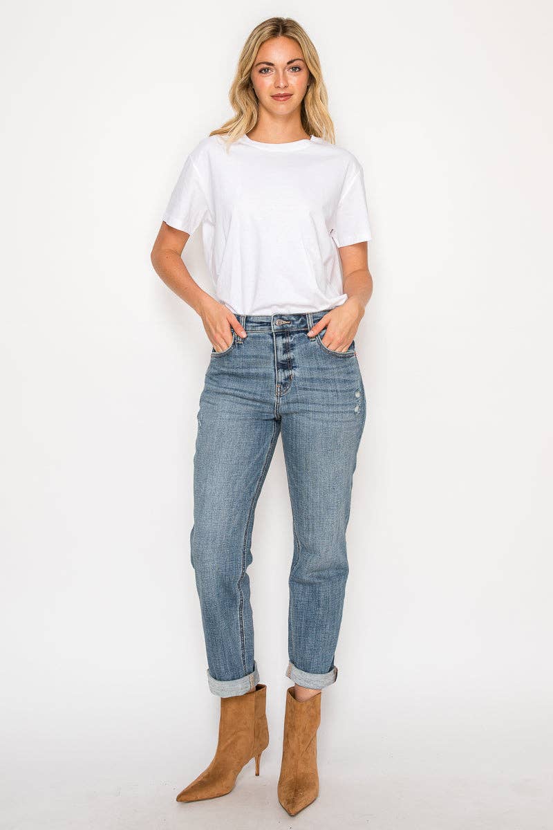 HIGH RISE MODERN BOYFRIEND JEANS