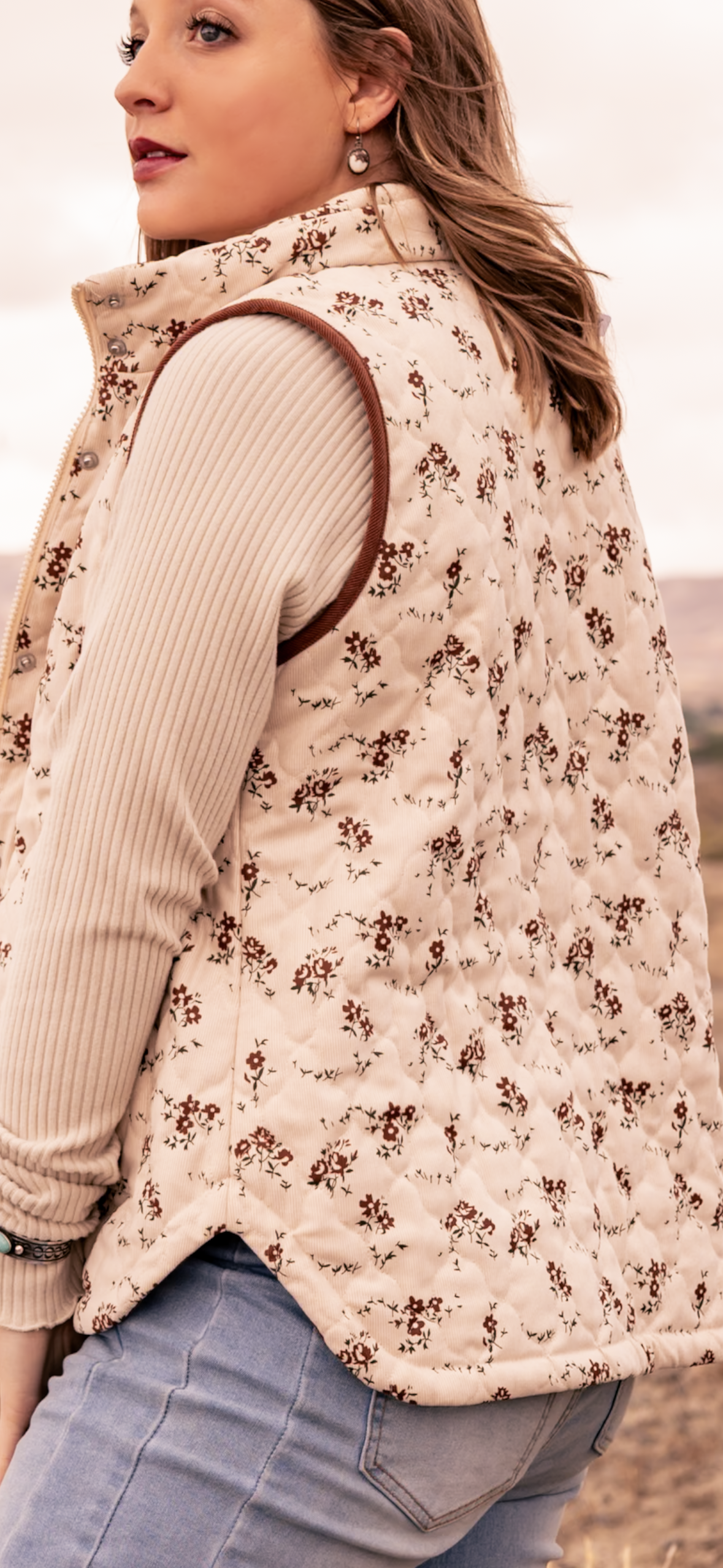 Floral Print Zip Up Quilted Vest