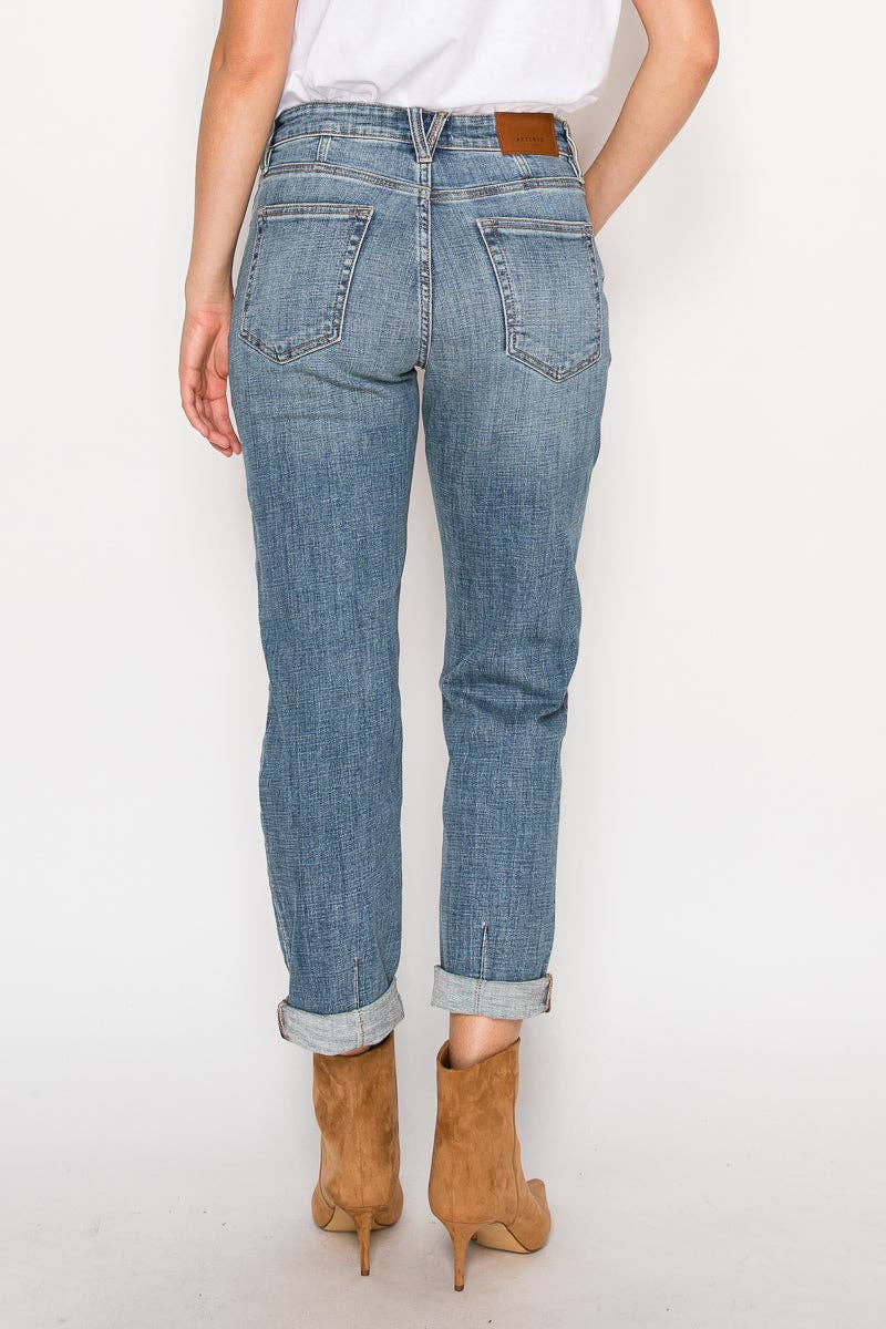 HIGH RISE MODERN BOYFRIEND JEANS