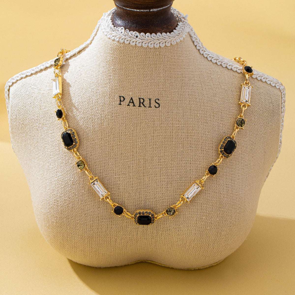 Geometric Black Crystal Baguette Necklace | 80N93313