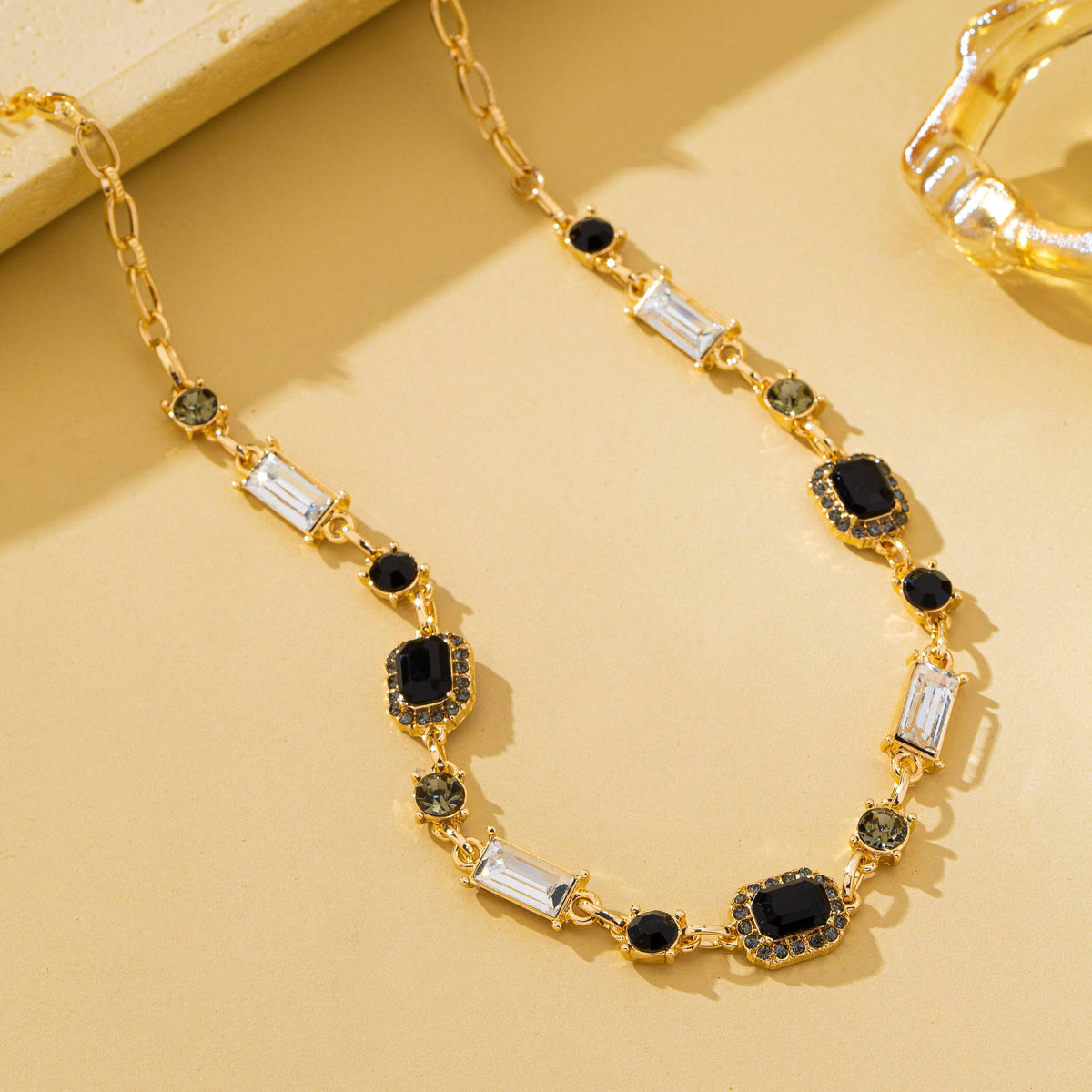 Geometric Black Crystal Baguette Necklace | 80N93313